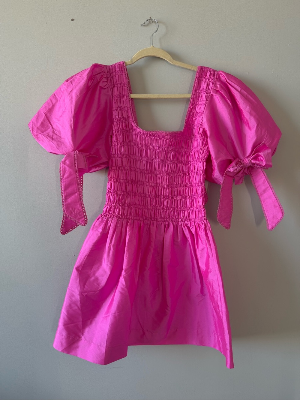 Damson Madder Hot Pink Puff-Sleeve Smocked Mini Dress